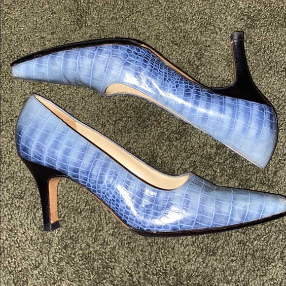 Salvatore Ferragamo Shoes - salvatore ferragamo gator print leather pumps